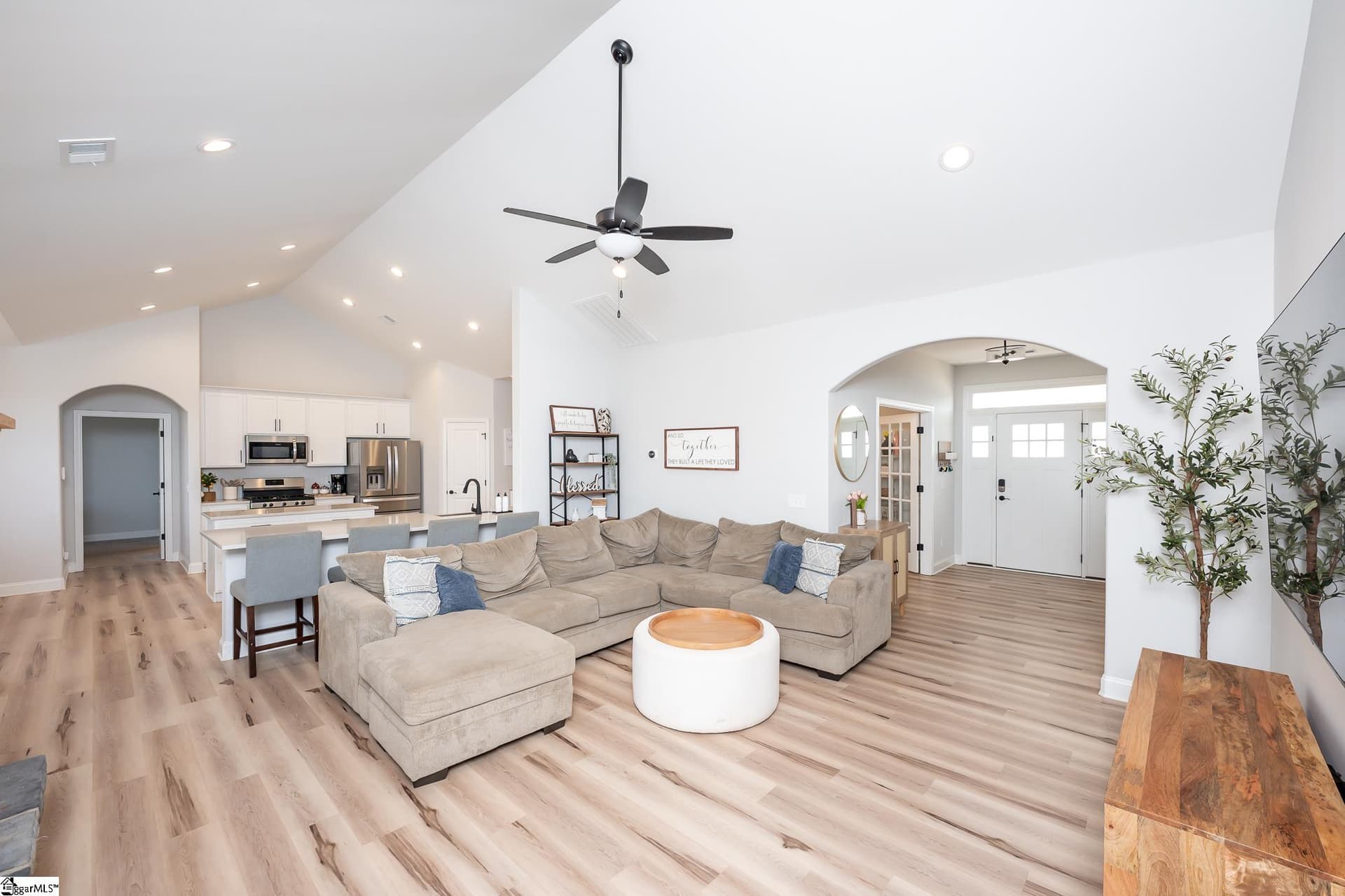 Property image 3 at 1017 Linden Ridge Road, Greer, SC 29651
