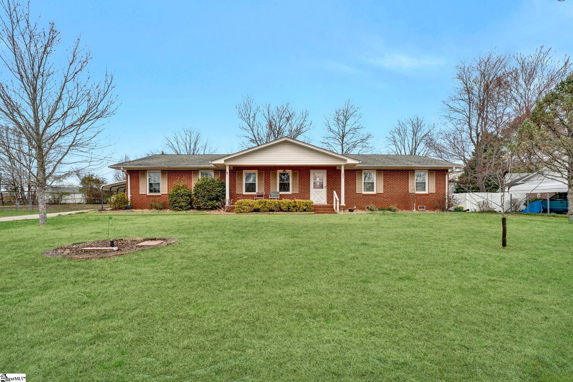 Property image 1 at 207 Patrick Avenue, Easley, SC 29642