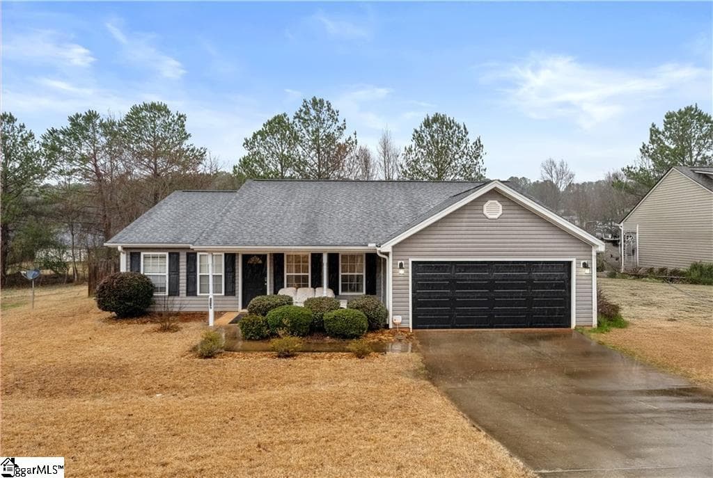 Liberty Ridge, Liberty Community