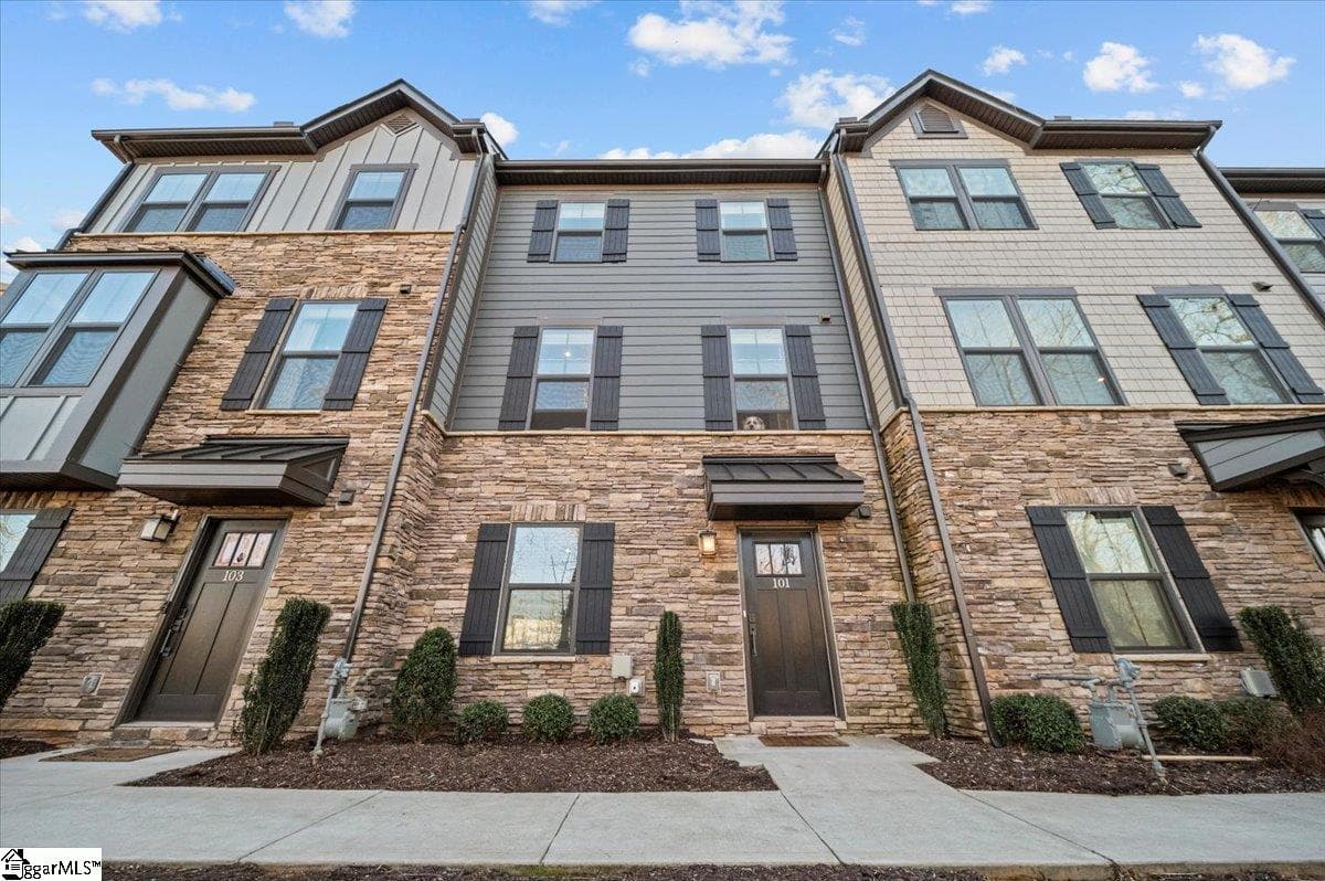 Laurel Creek Reserve, Greenville Community
