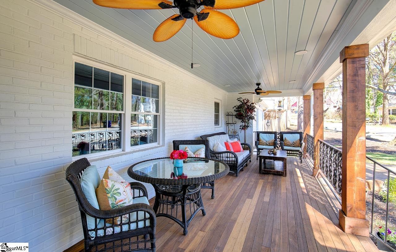 Property image 4 at 2 Prancer Avenue, Greenville, SC 29605