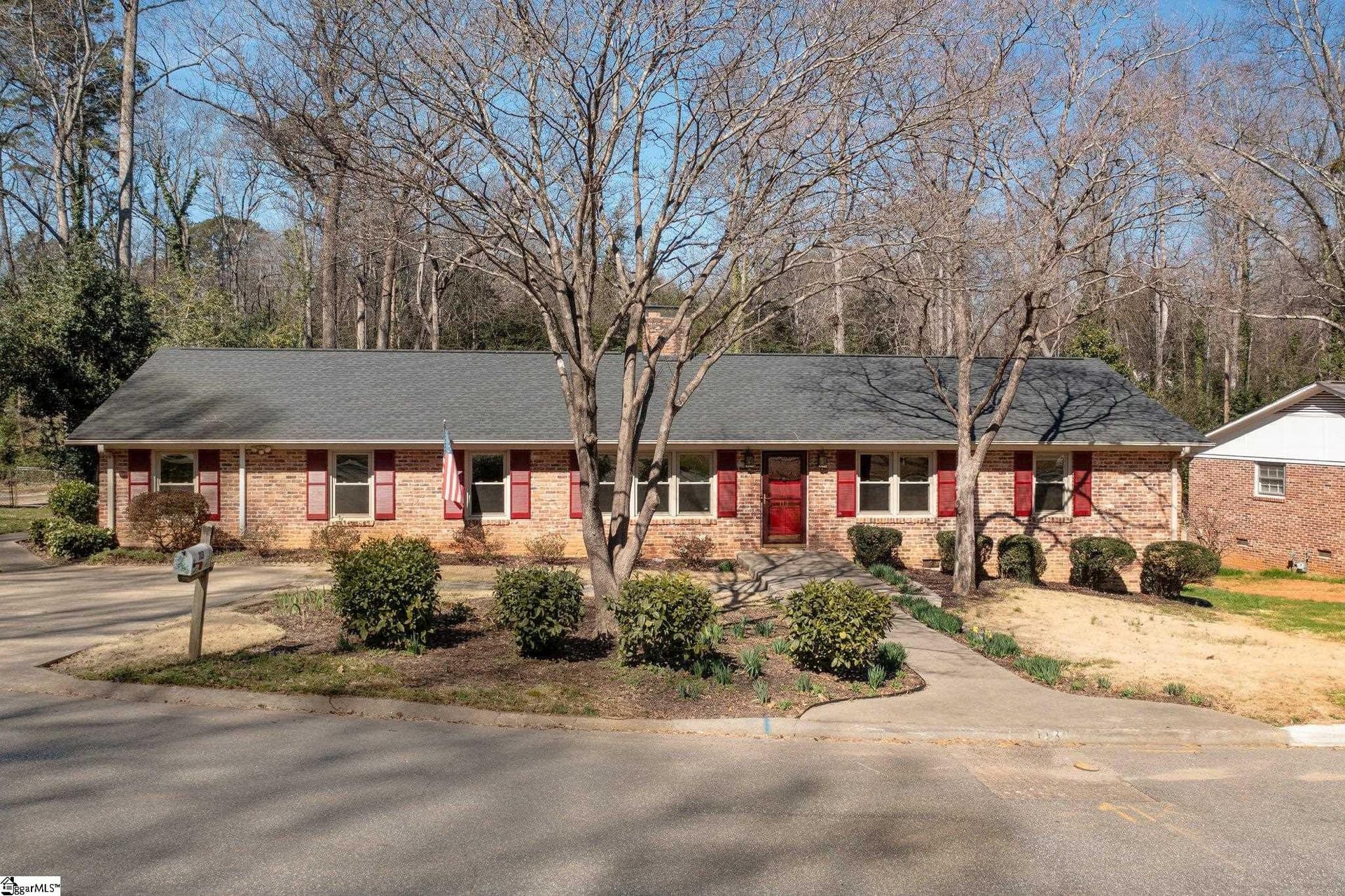 Property image 5 at 113 Great Glen Road, Greenville, SC 29615