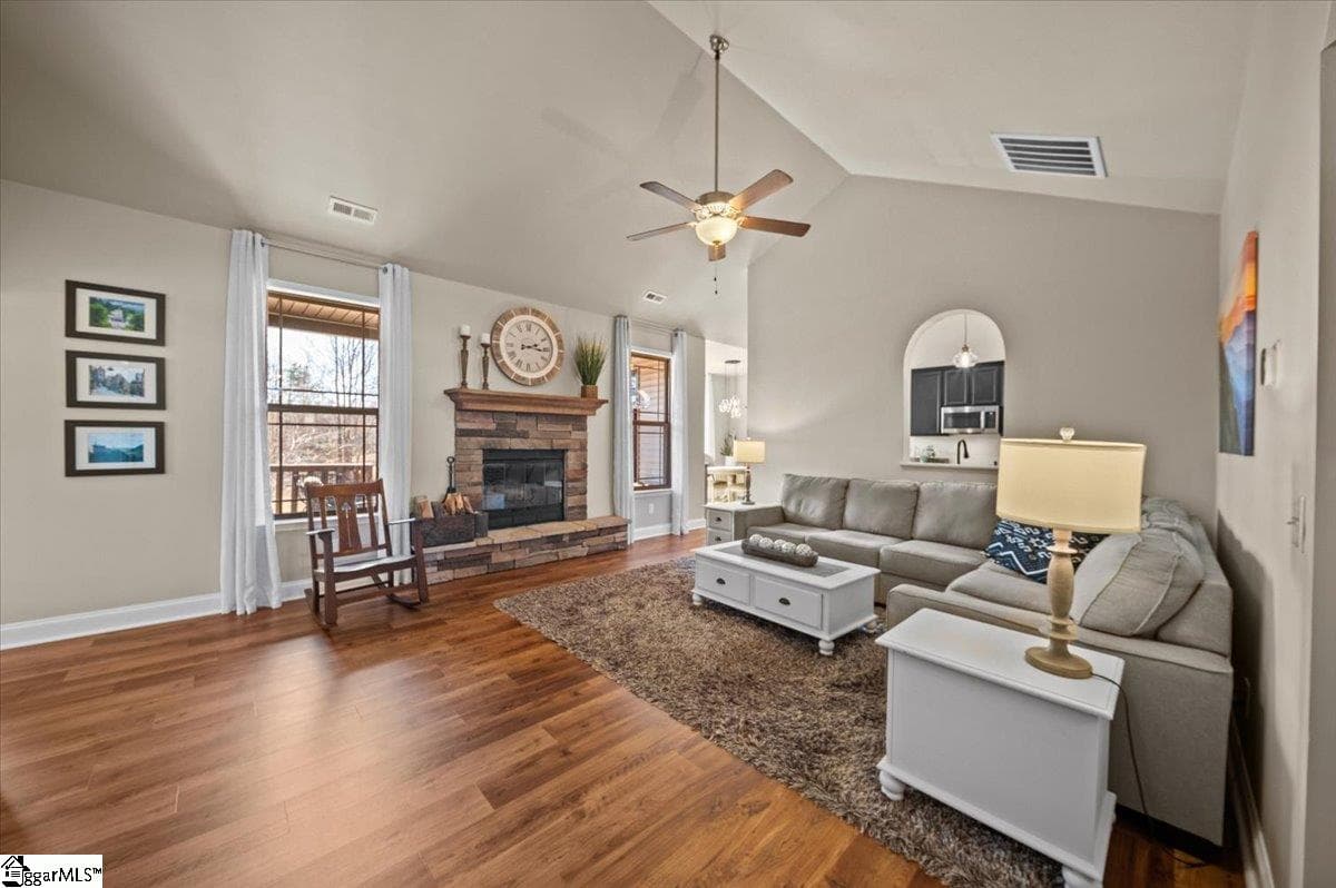Property image 3 at 38 Meadowgold Lane, Greer, SC 29651