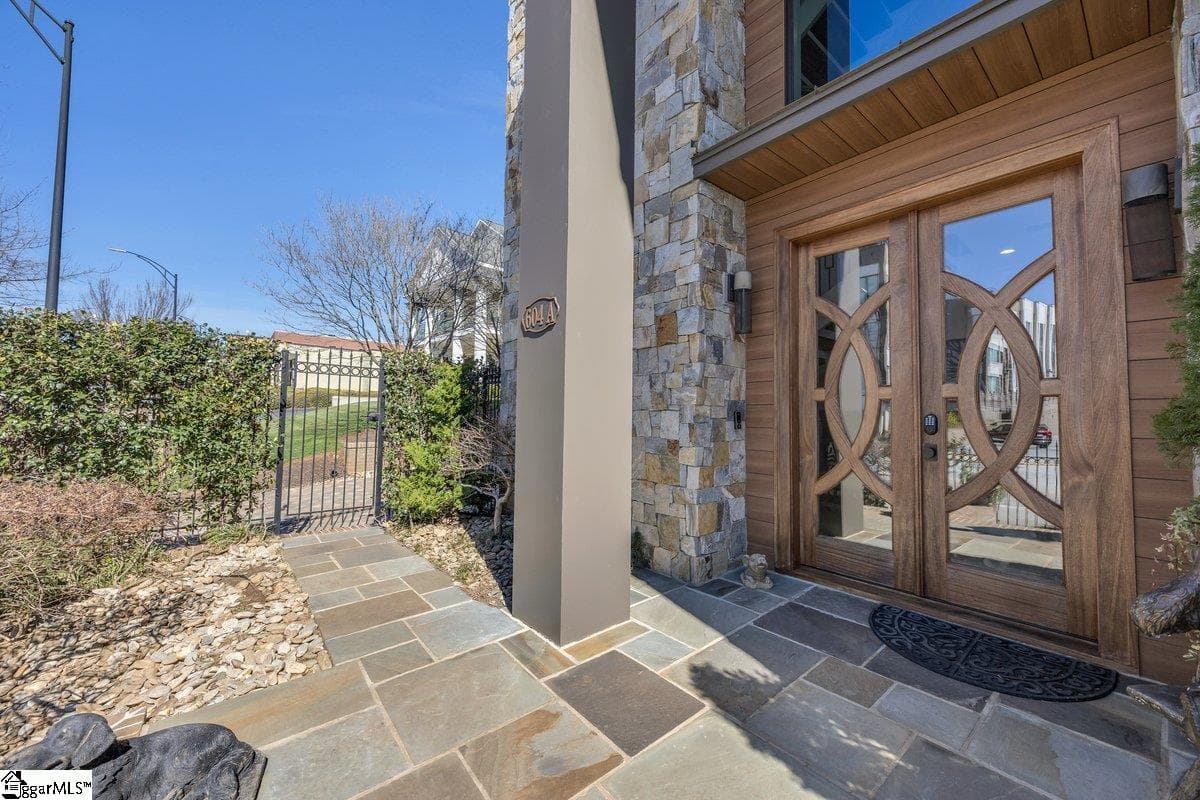 Property image 3 at 604 N Main Street, Greenville, SC 29601