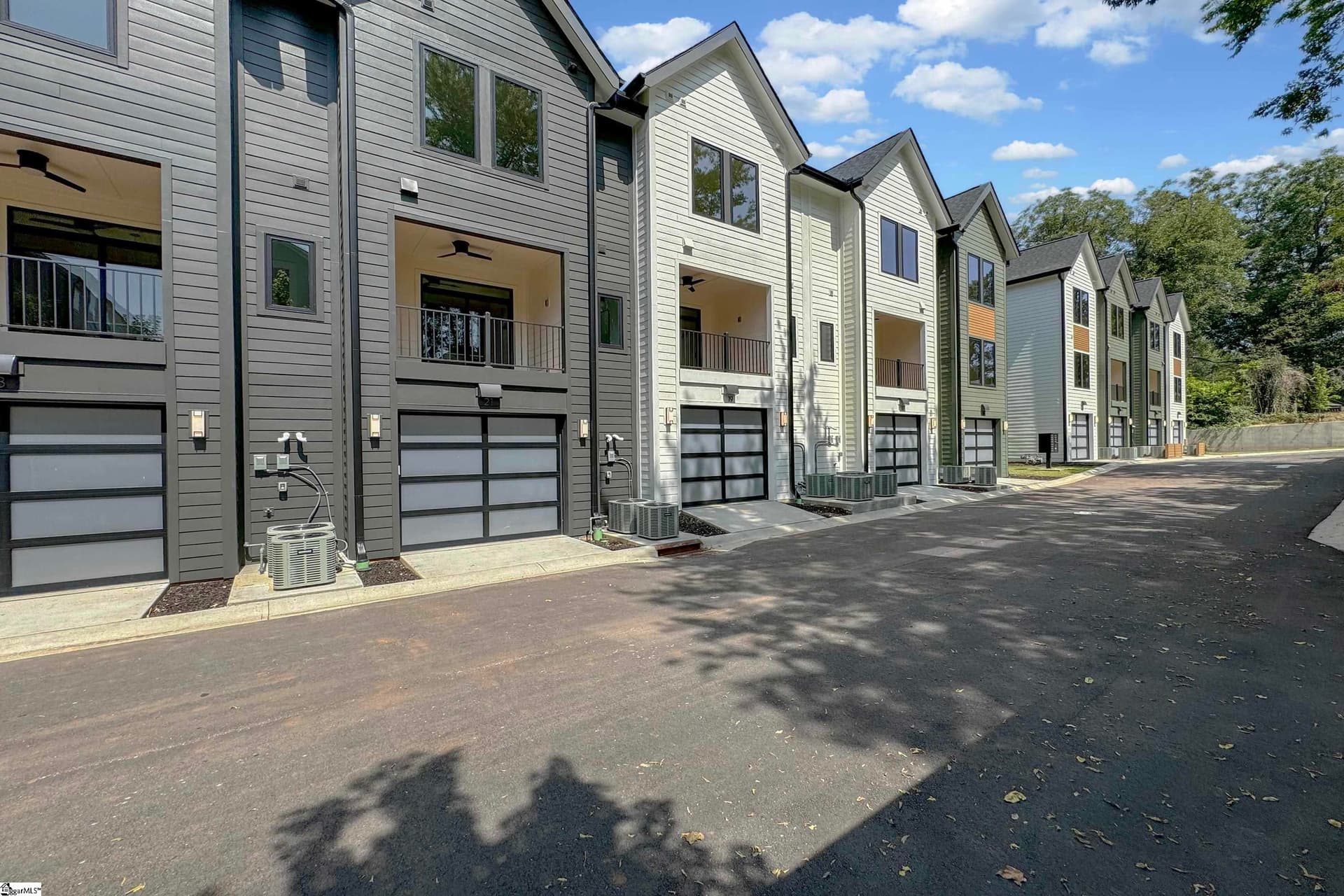 Property image 1 at 21 Conwell Street, Greenville, SC 29601