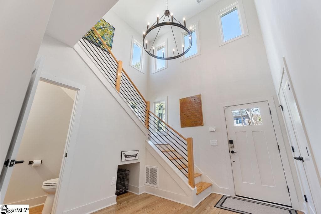 Property image 5 at 306 Long Hill Street, Greenville, SC 29605