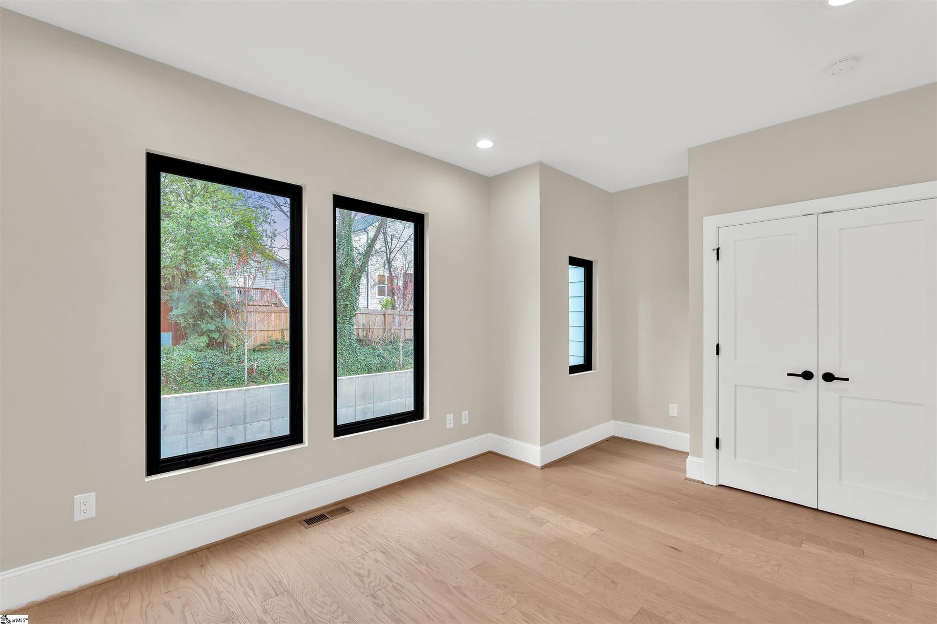 Property image 5 at 15 Conwell Street, Greenville, SC 29601