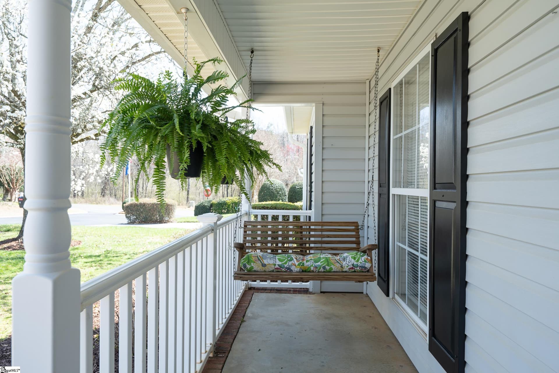 Property image 4 at 3 Riverside Chase Circle, Greer, SC 29650