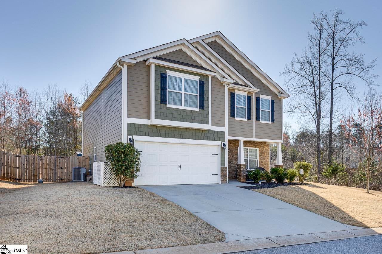 Property image 3 at 249 Hartwood Lake Lane, Greer, SC 29650
