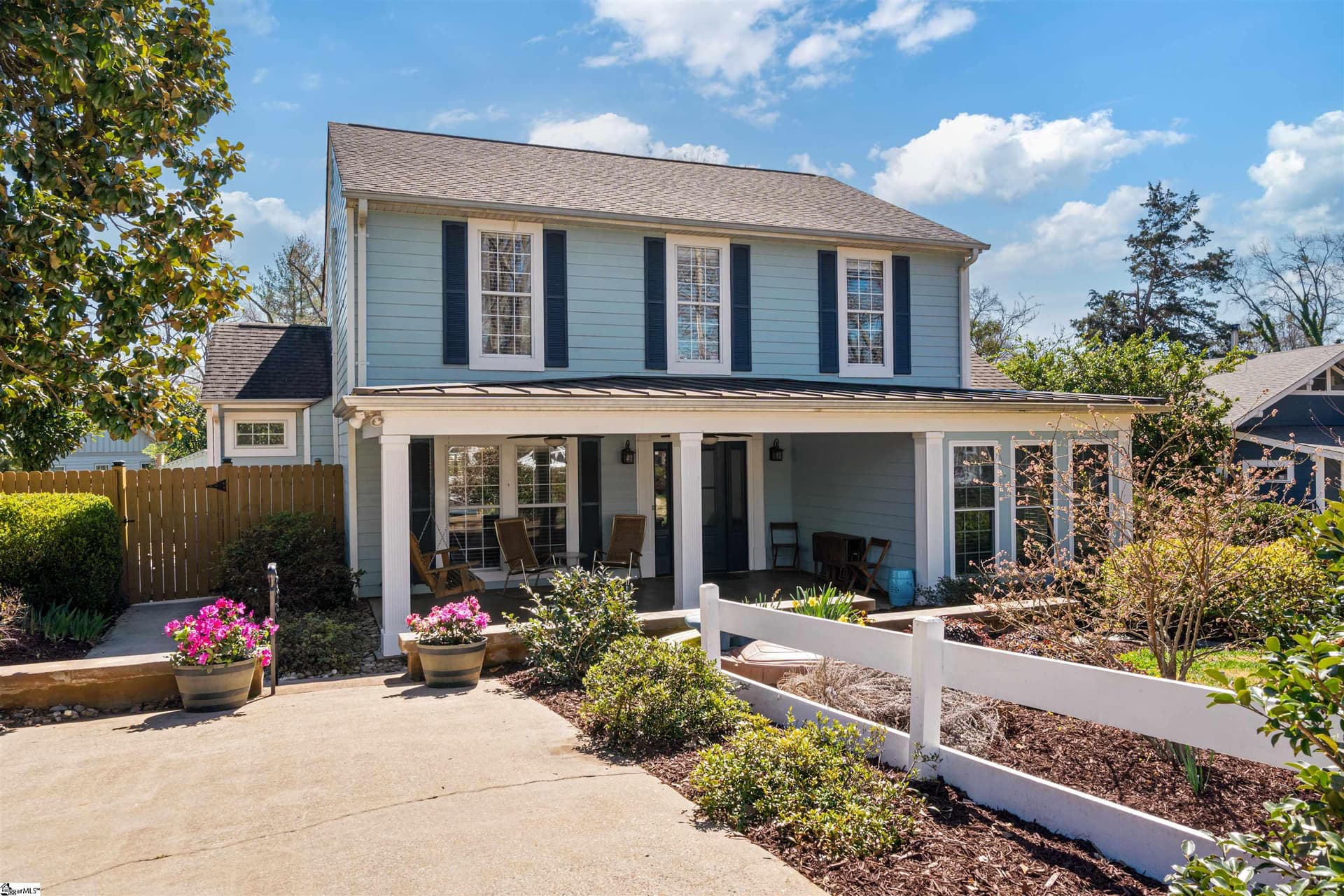 Property image 2 at 2 Parkwood Drive, Greenville, SC 29609