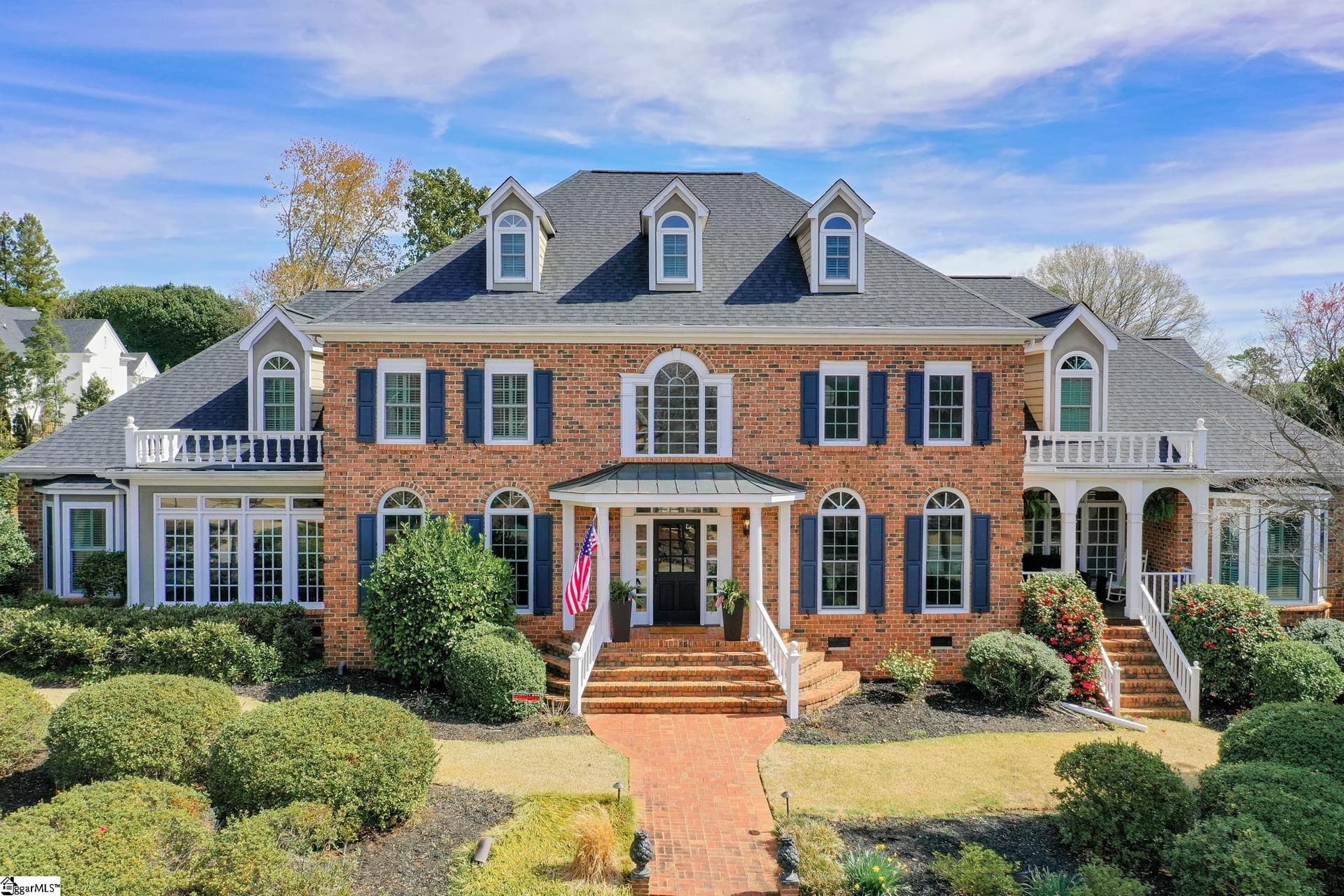 Thornblade, Greer Community