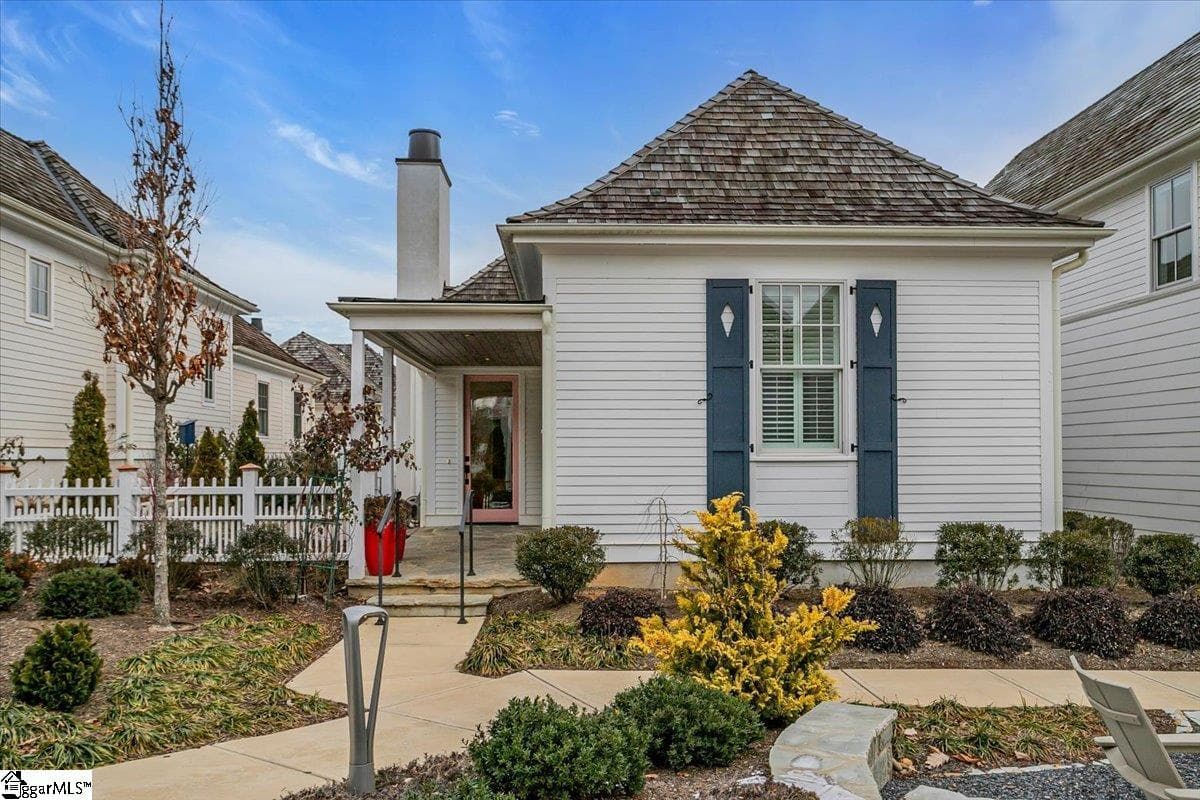Property image 3 at 6 Bristow Drive, Greenville, SC 29615