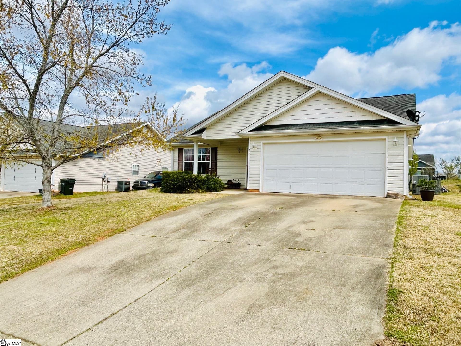 Property image 2 at 128 Flint Lane, Greer, SC 29651-6401