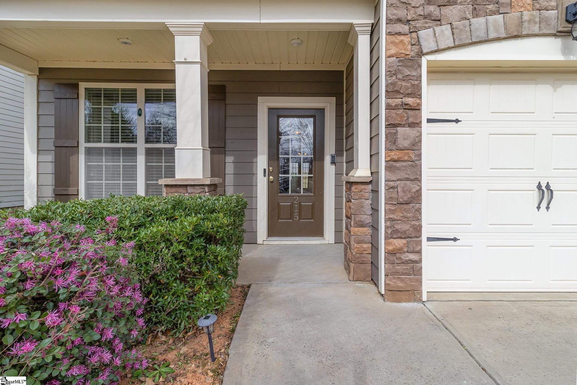 Property image 3 at 215 Redmont Court, Simpsonville, SC 29680