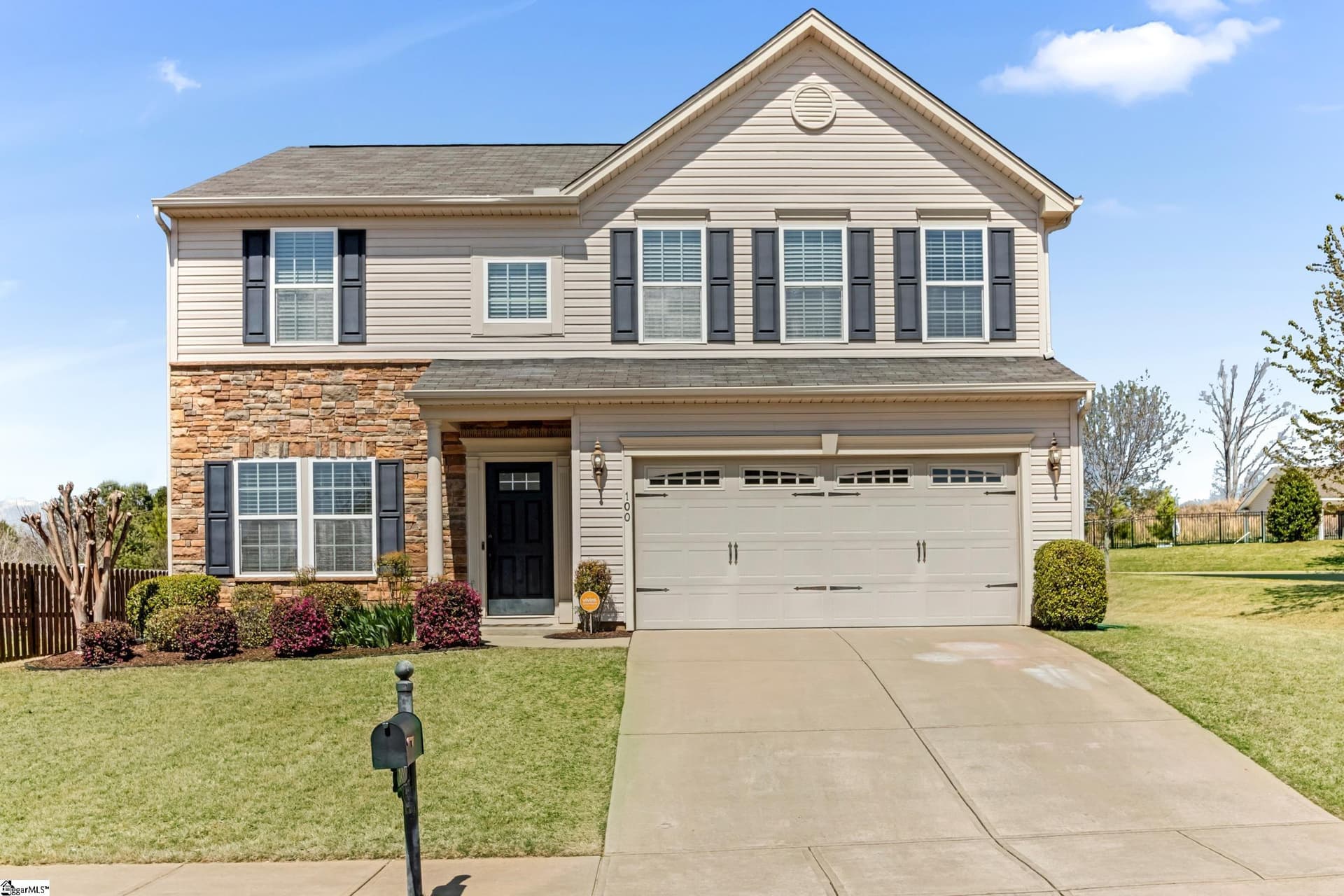 The Heights, Greenville Community