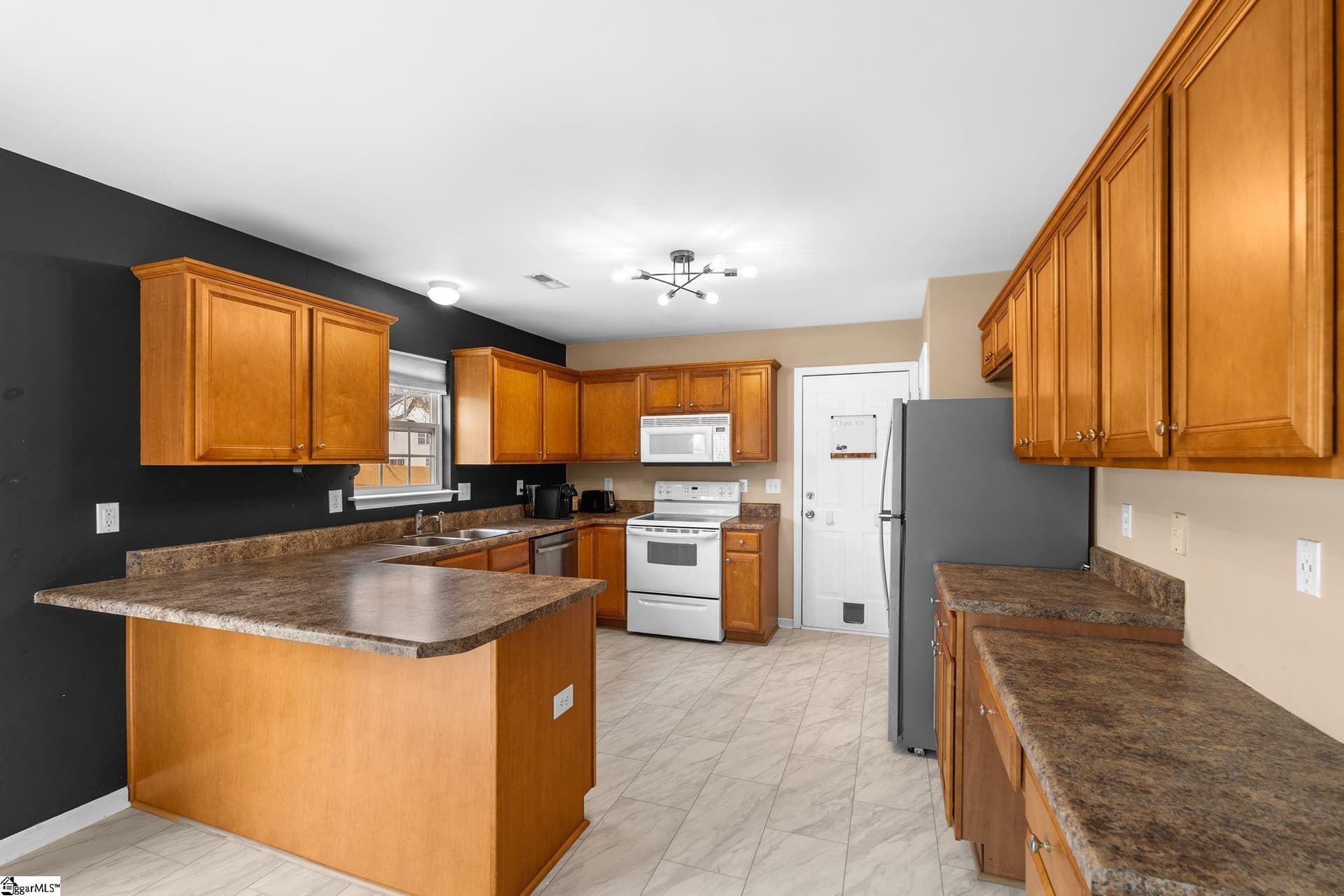 Property image 3 at 100 Maximus Drive, Greer, SC 29651