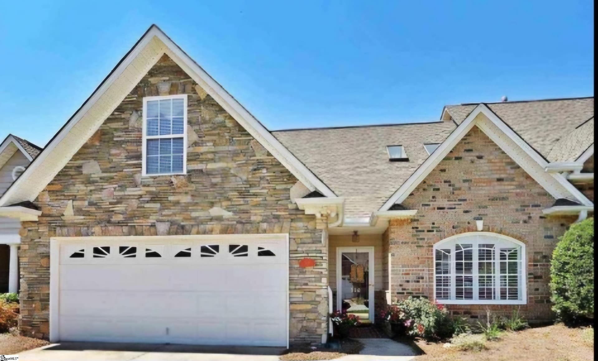 Pelham Springs, Greenville Community