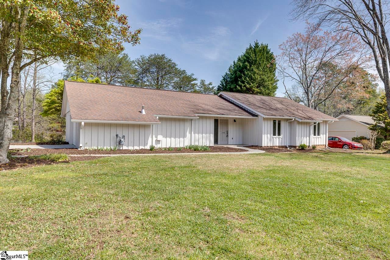 Property image 2 at 104 Windamere Road, Easley, SC 29640