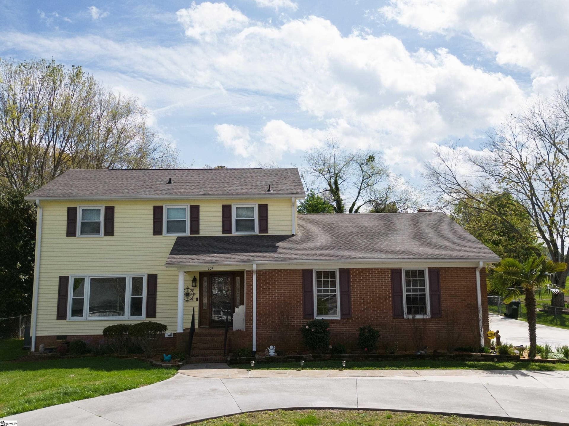 Property image 1 at 207 Hedgewood Terrace, Greer, SC 29650