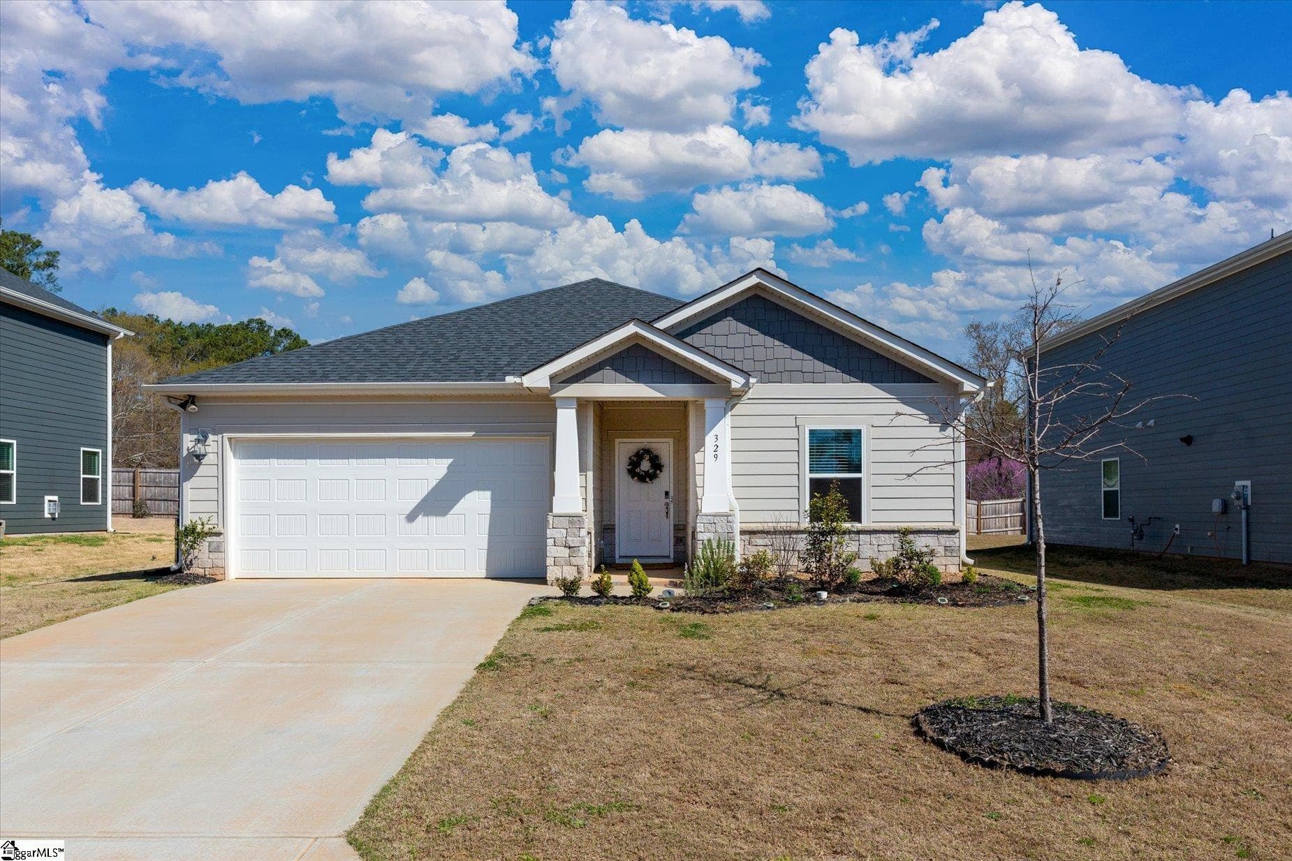 329 Roderick Lane