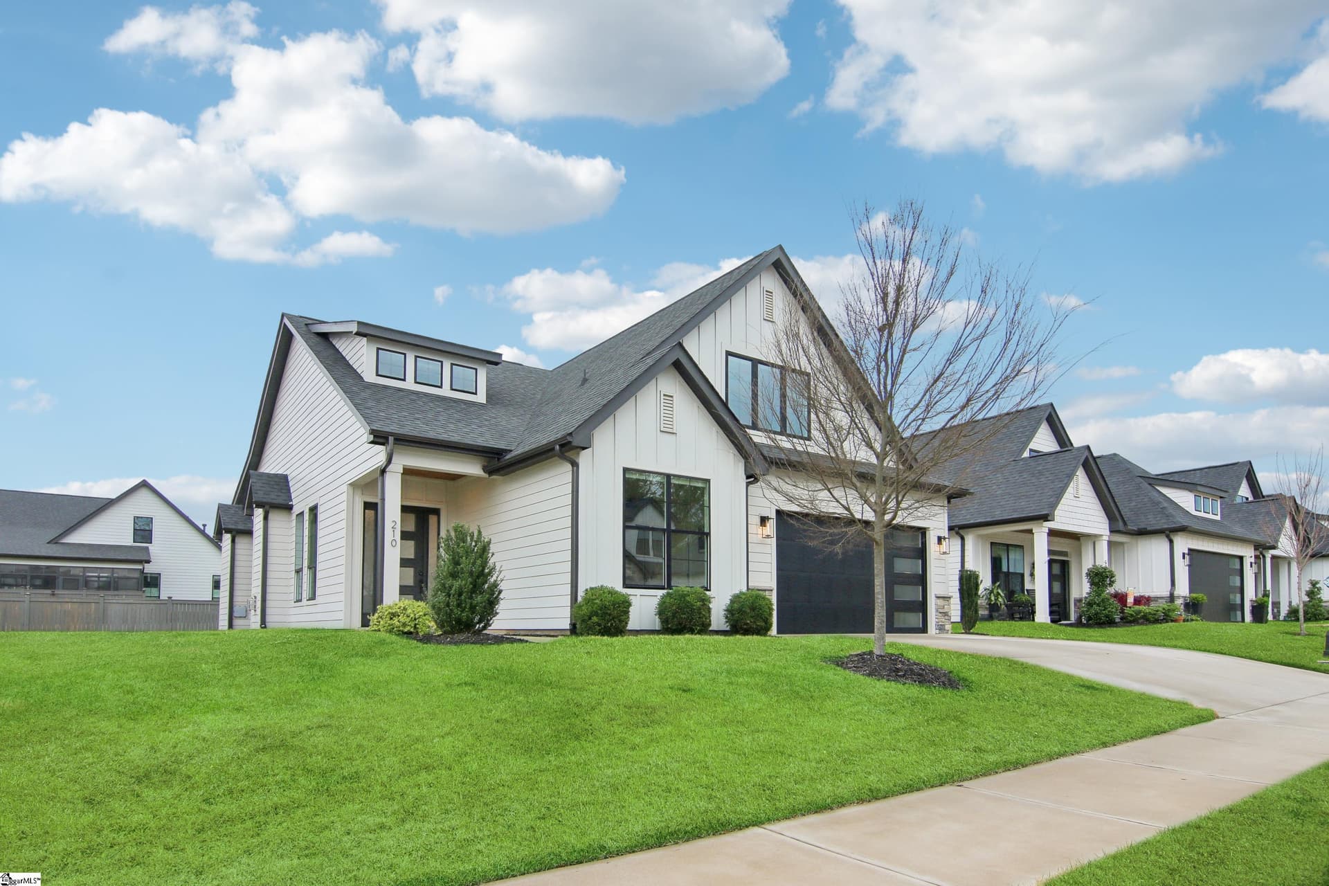Whispering Meadows, Mauldin Community