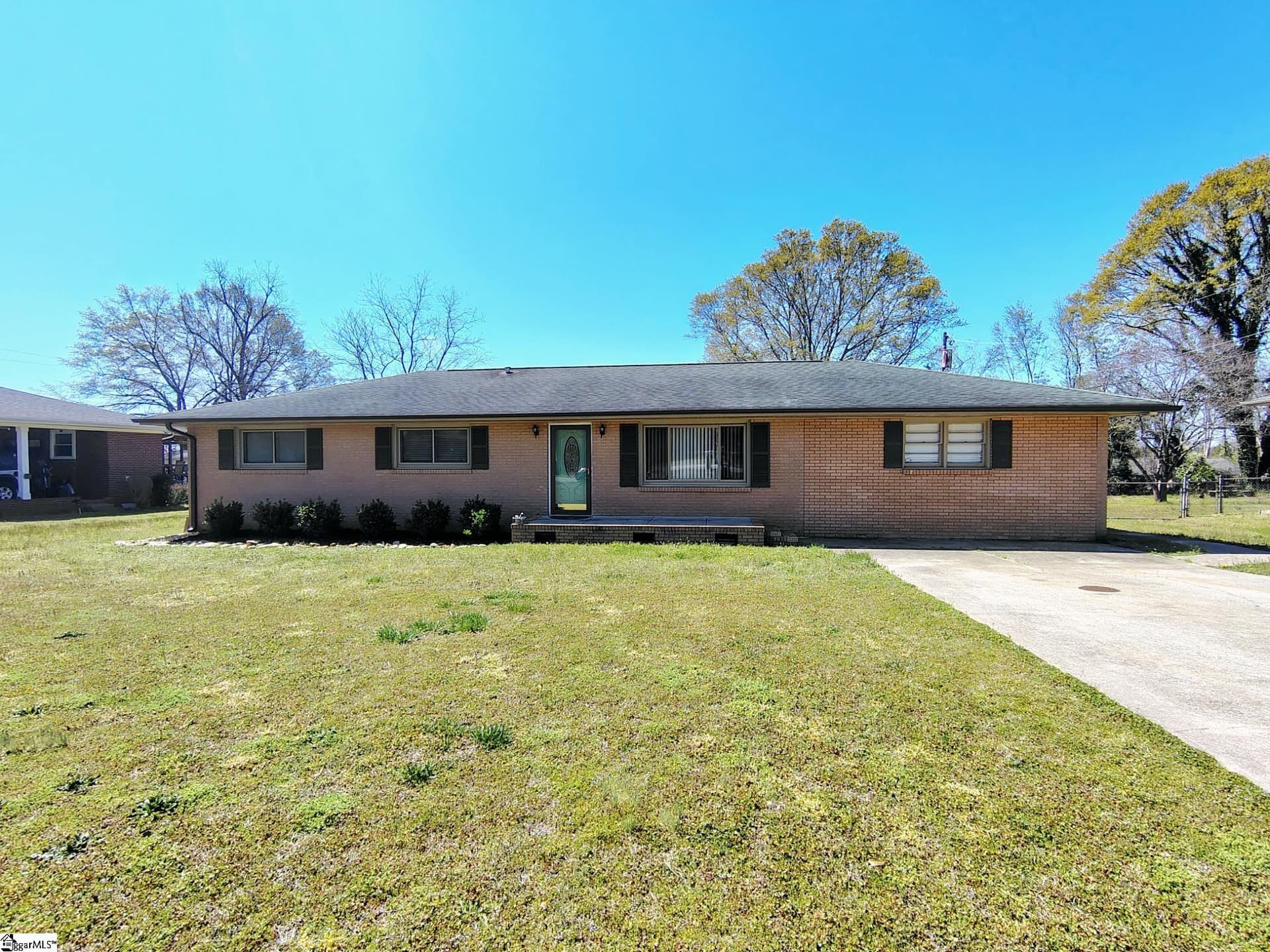 Fairfield Acres, Anderson Community