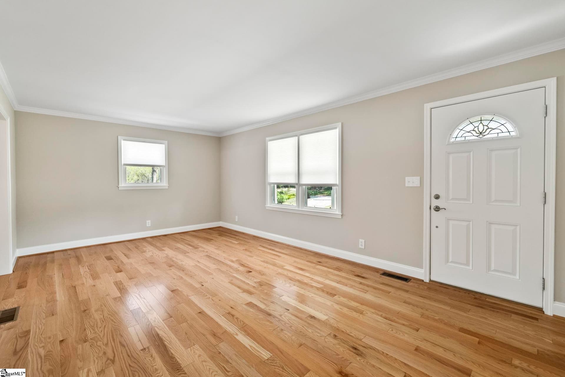 Property image 2 at 407 Great Glen Road, Greenville, SC 29615