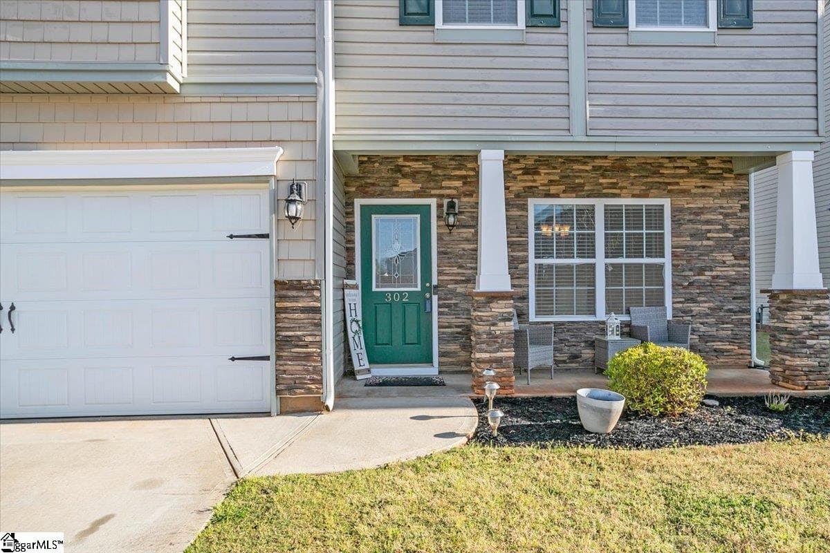 Property image 2 at 302 Cabot Hill Lane, Greer, SC 29651