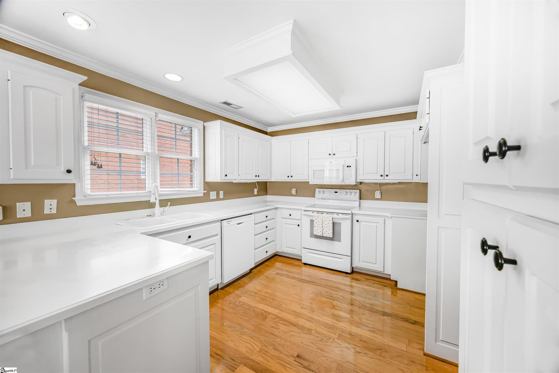 Property image 4 at 1 Foxfield Way, Greer, SC 29651