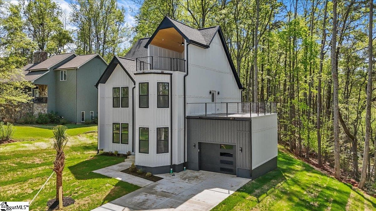 Property image 2 at 517 Windham Lane, Easley, SC 29642