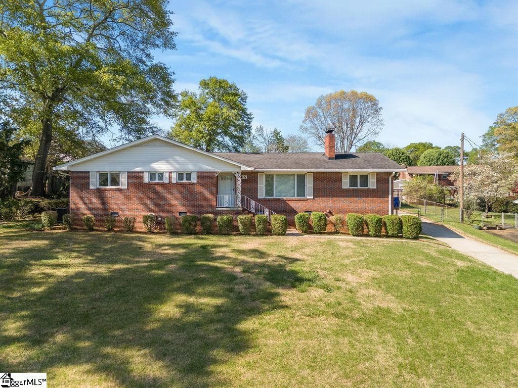 Property image 5 at 107 Alice Farr Drive, Greenville, SC 29617