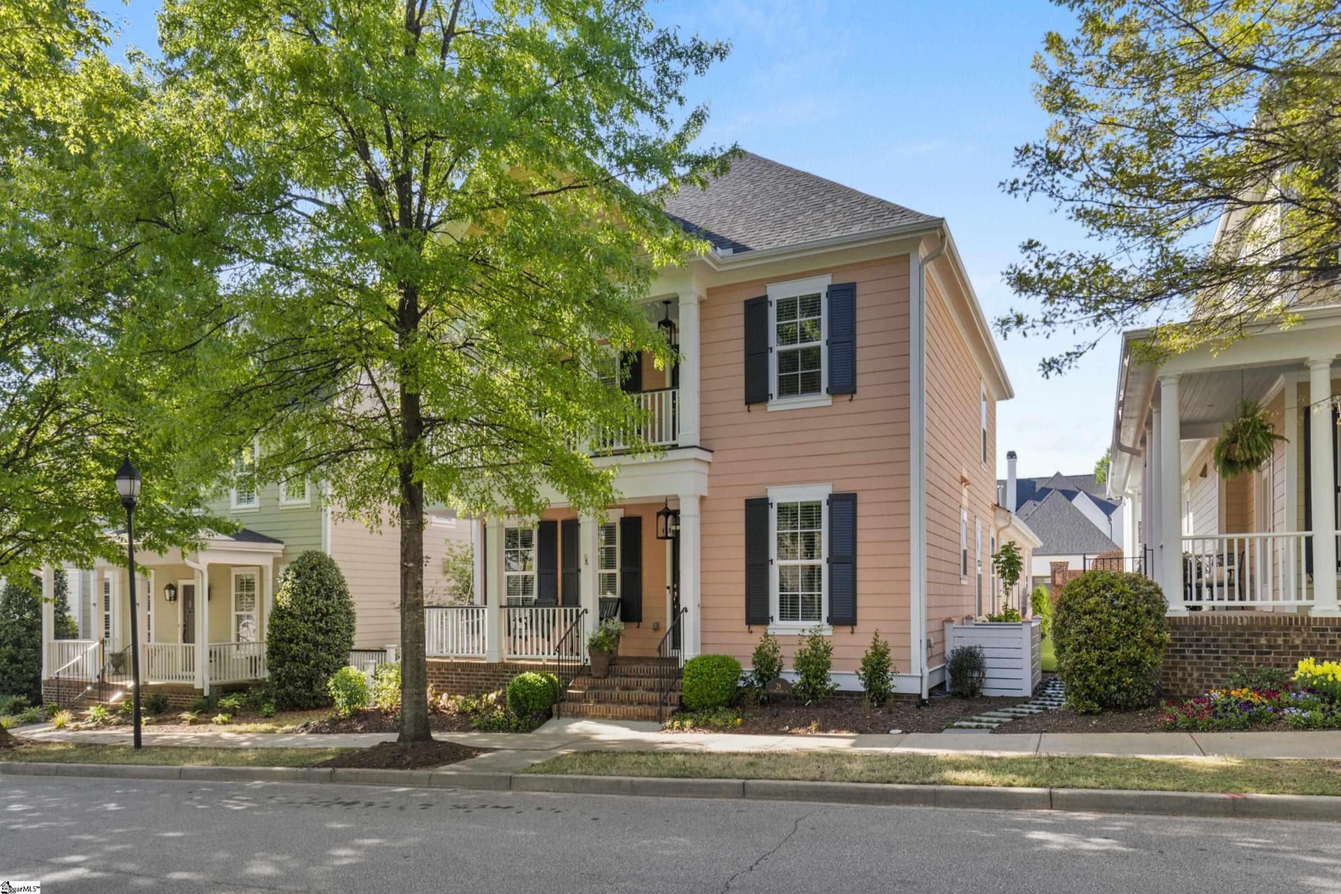 Property image 1 at 28 Hollingsworth Drive, Greenville, SC 29607
