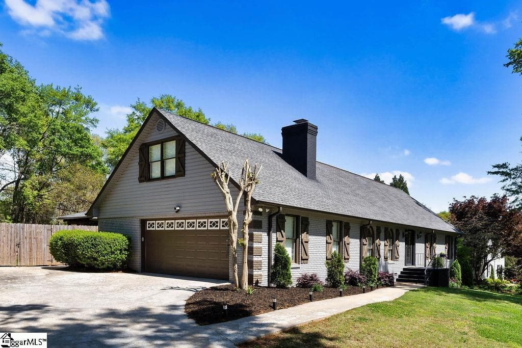 Shenandoah III, Moore Community