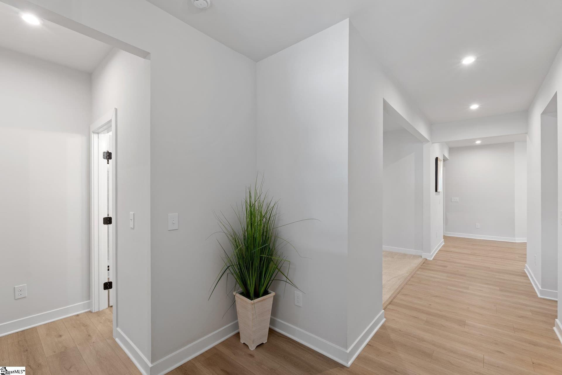 Property image 4 at 312 Hollythorpe Lane, Fountain Inn, SC 29644