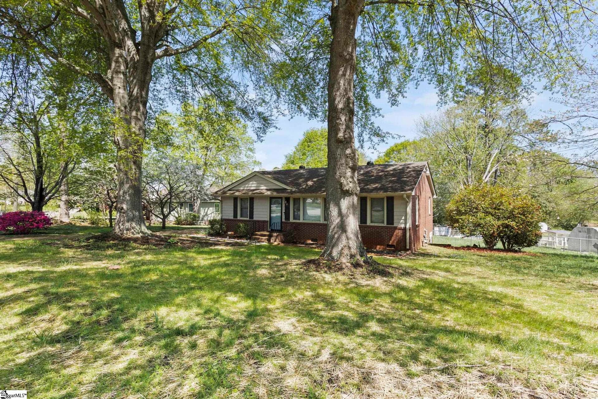 Property image 3 at 11 Derwood Circle, Greenville, SC 29617