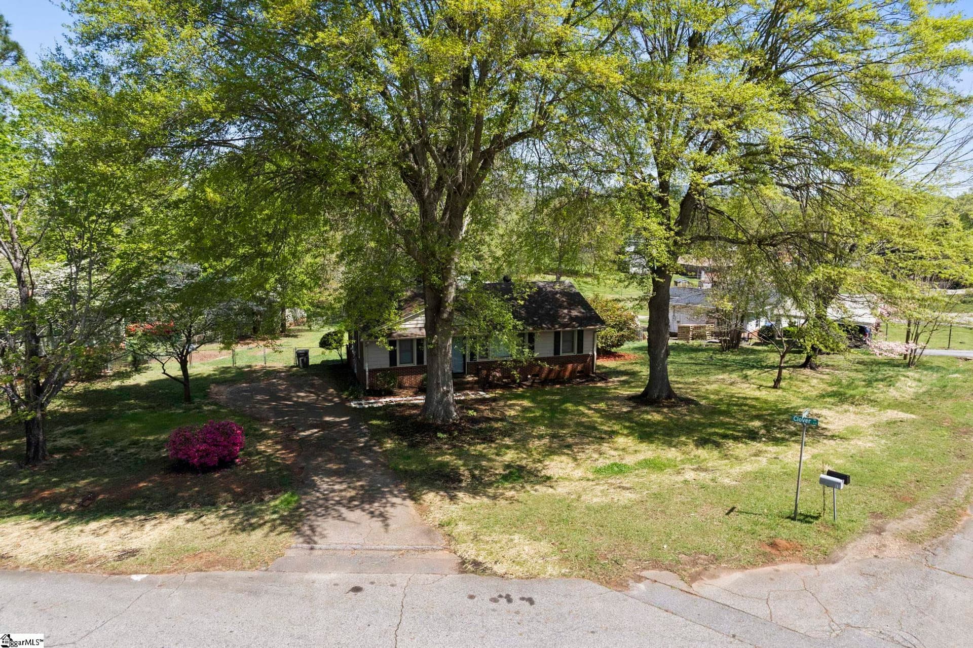 Property image 5 at 11 Derwood Circle, Greenville, SC 29617