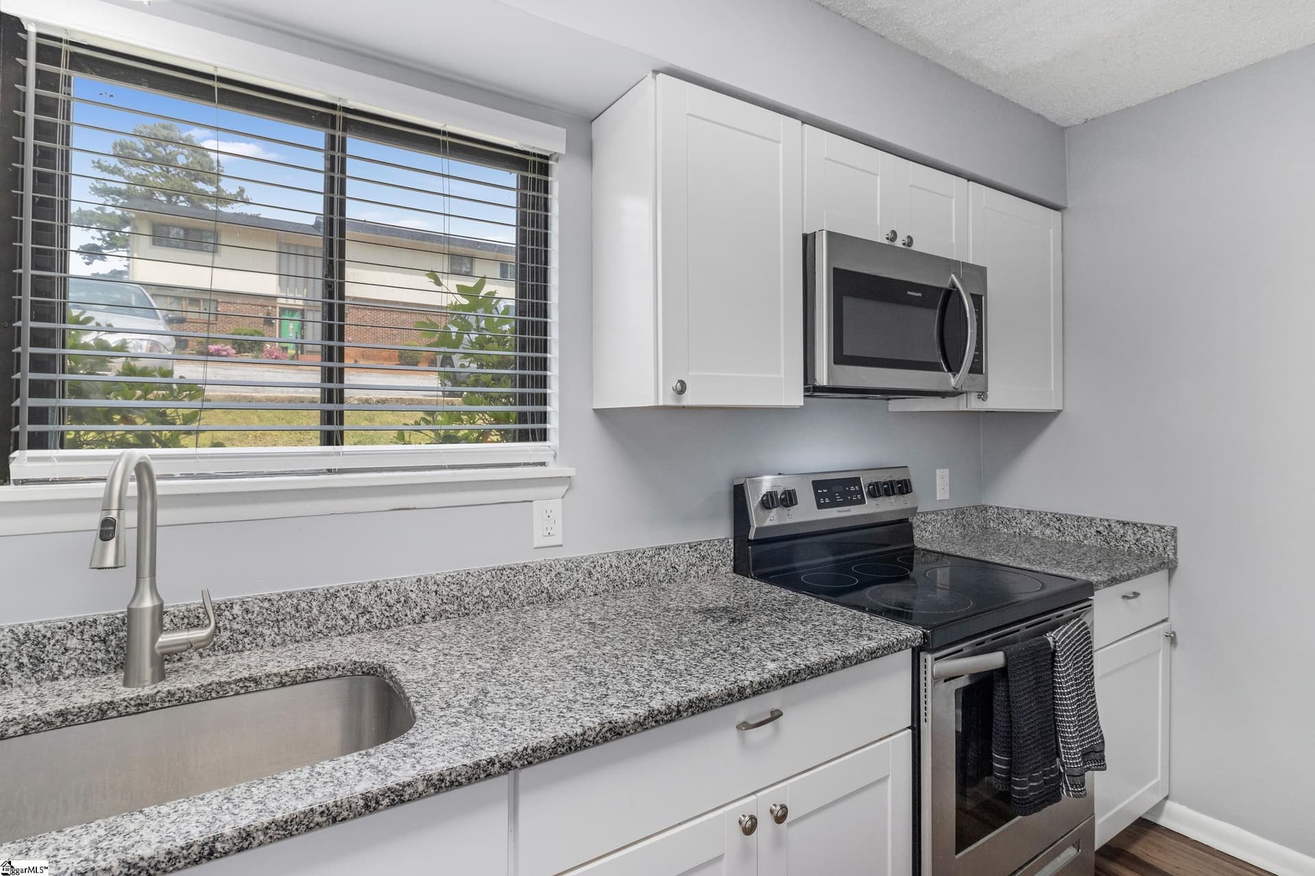 Property image 4 at 30 Briarglen Place, Greenville, SC 29615