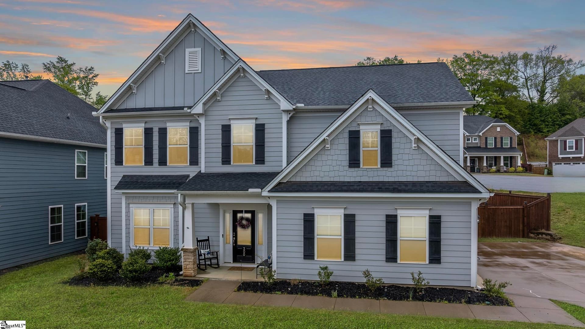 Easton Ridge, Greer Community