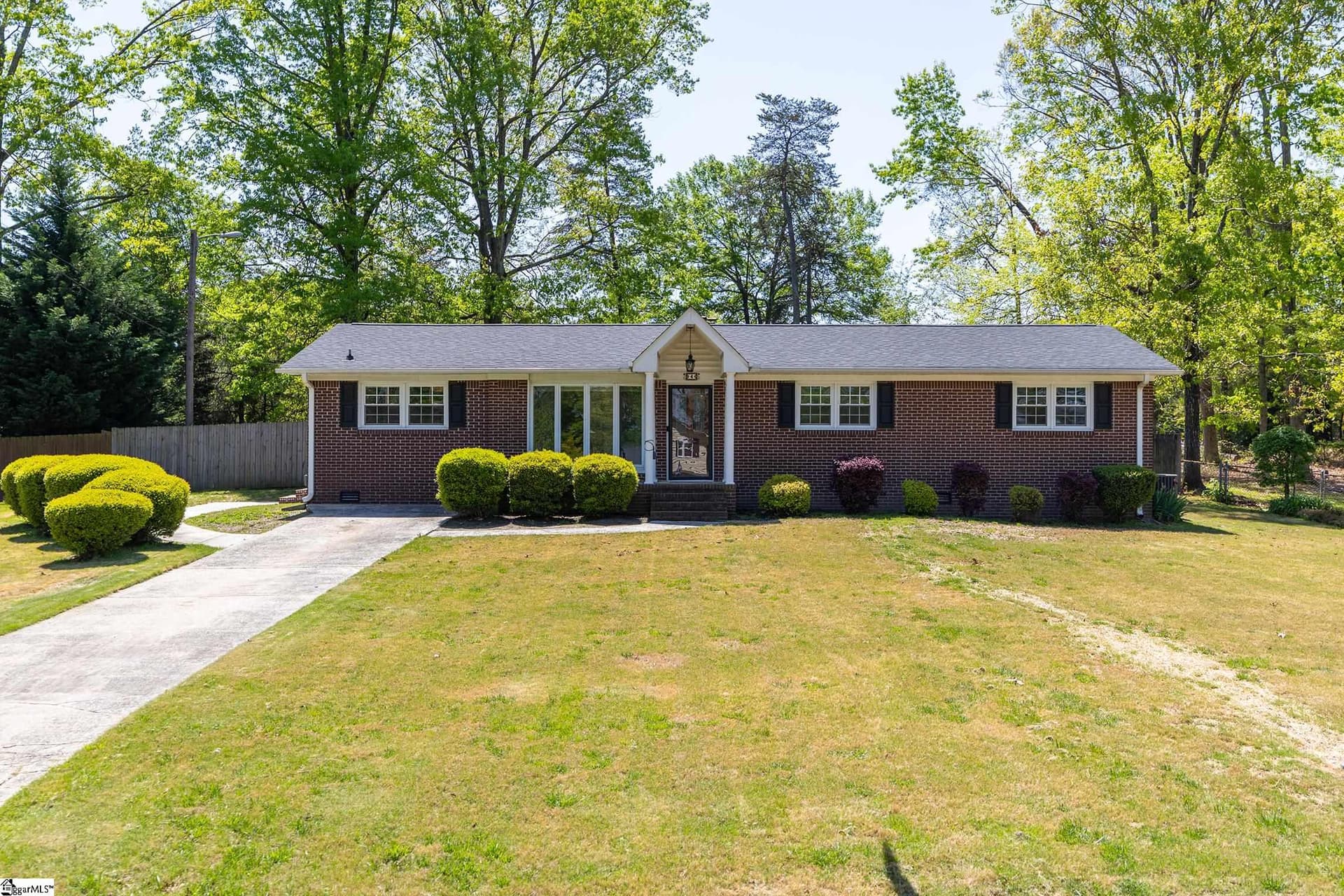 Coral Ridge, Taylors Community