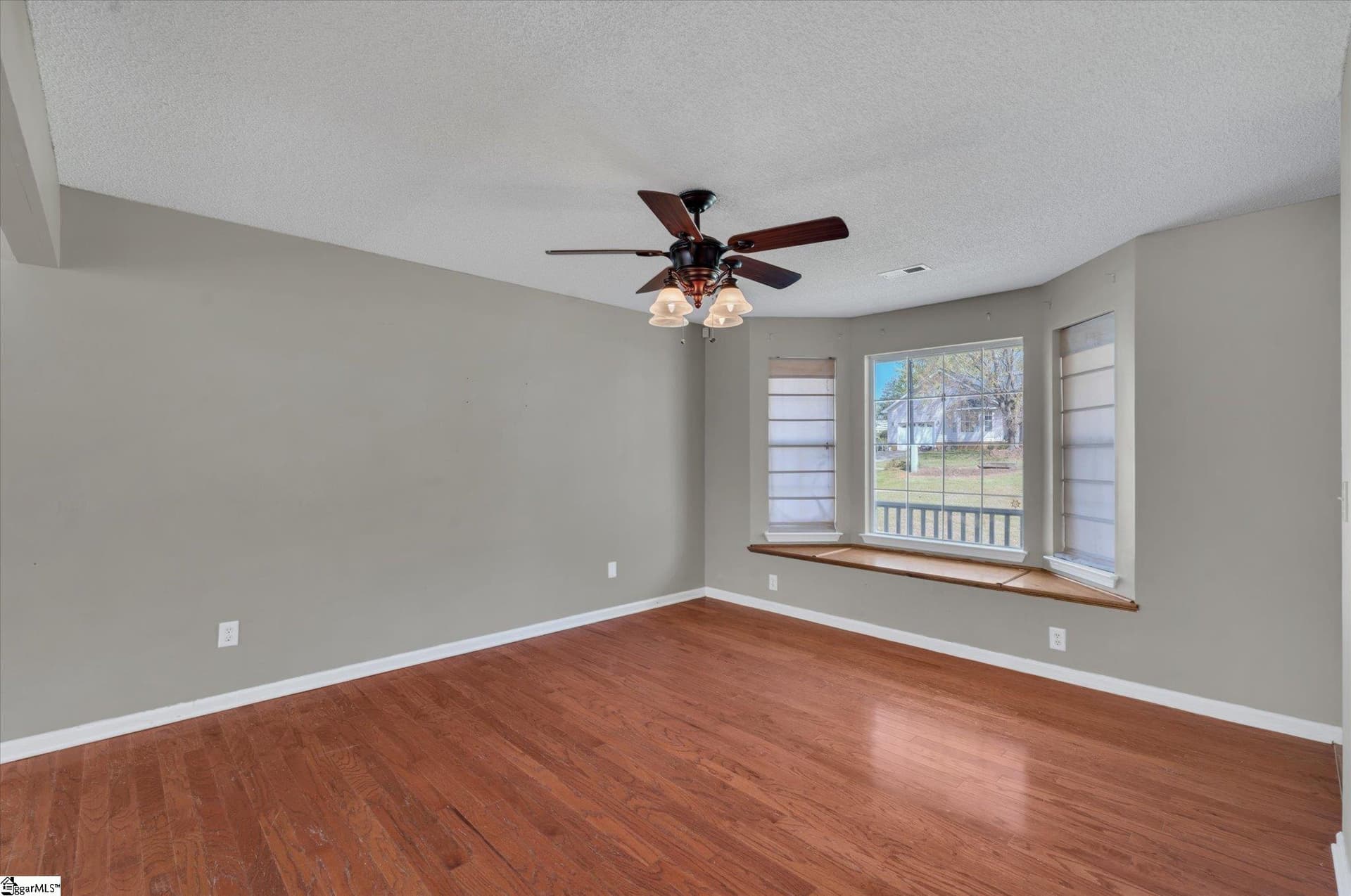 Property image 5 at 27 Michell Drive, Taylors, SC 29687