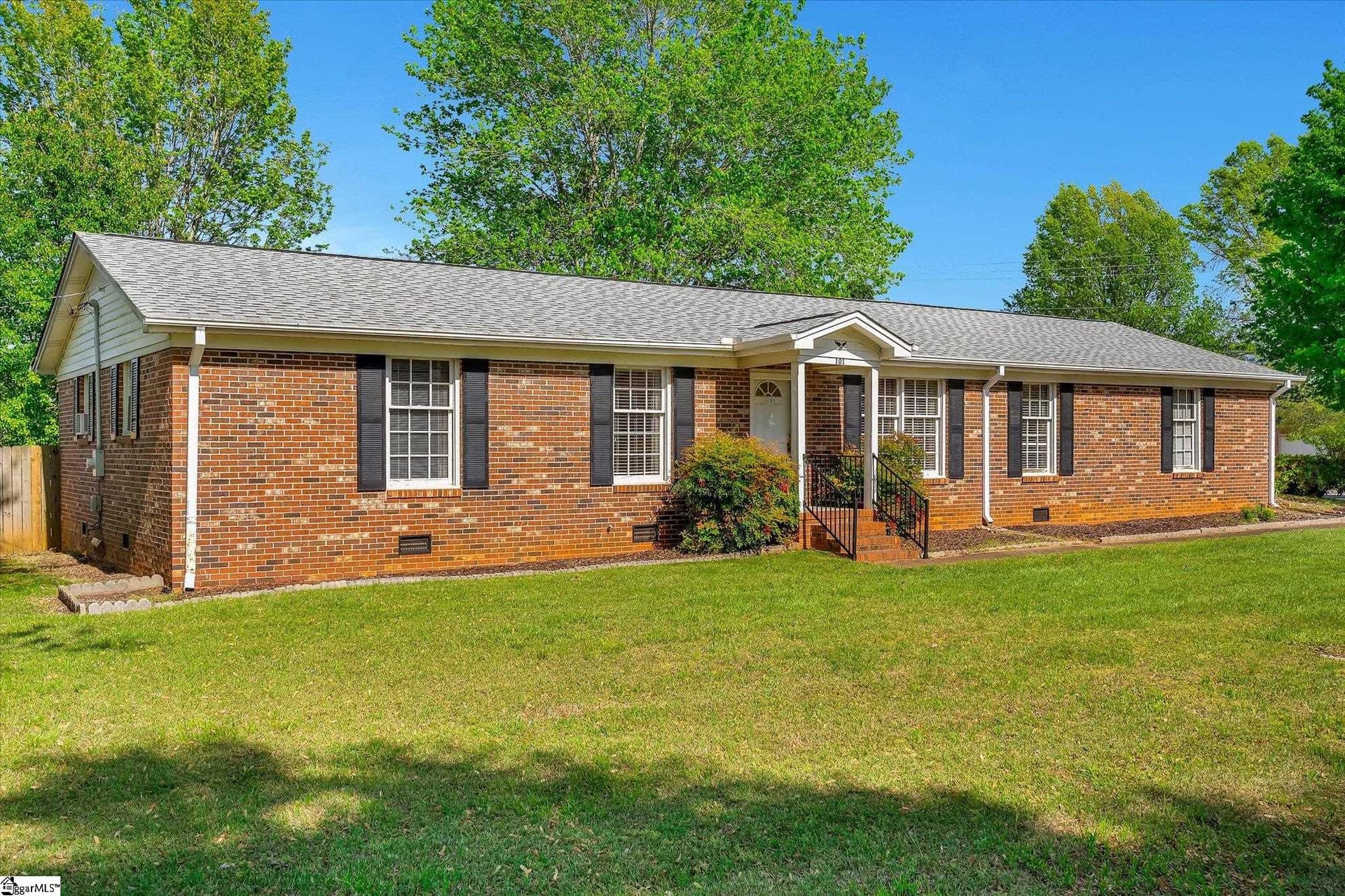 Property image 2 at 101 Patrick Avenue, Easley, SC 29642