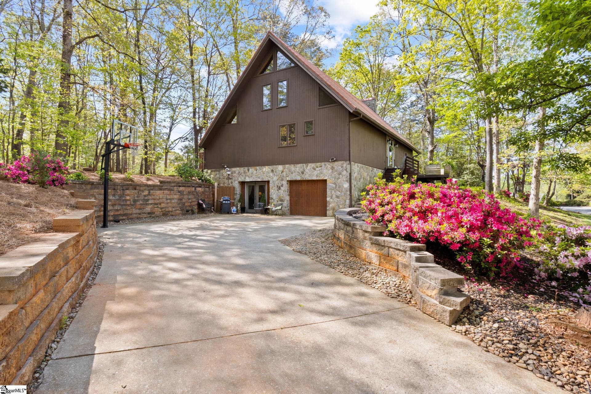 Property image 3 at 207 Sassafras Drive, Taylors, SC 29687