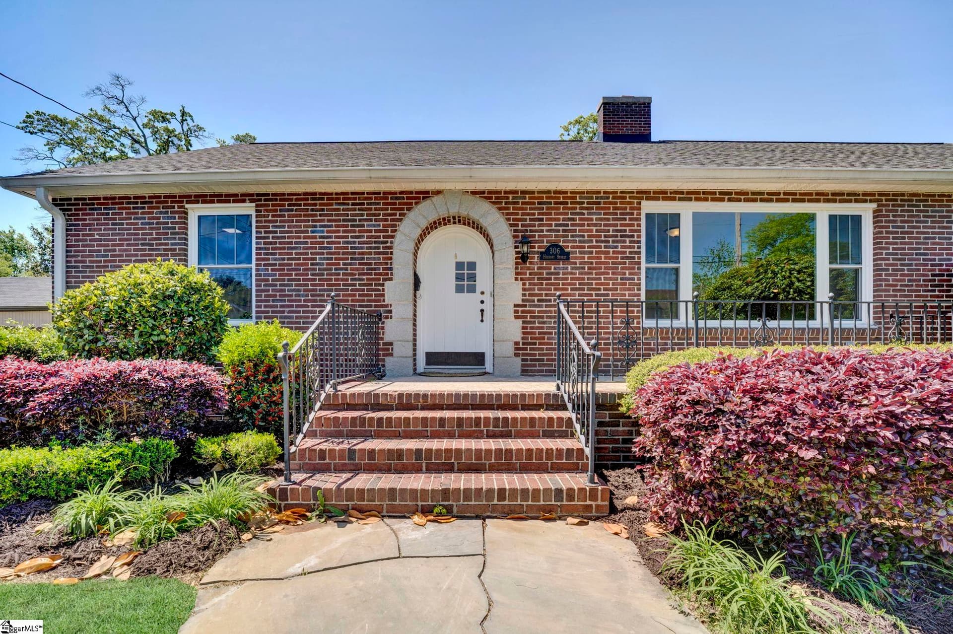 Property image 3 at 306 Hickory Street, Clinton, SC 29325