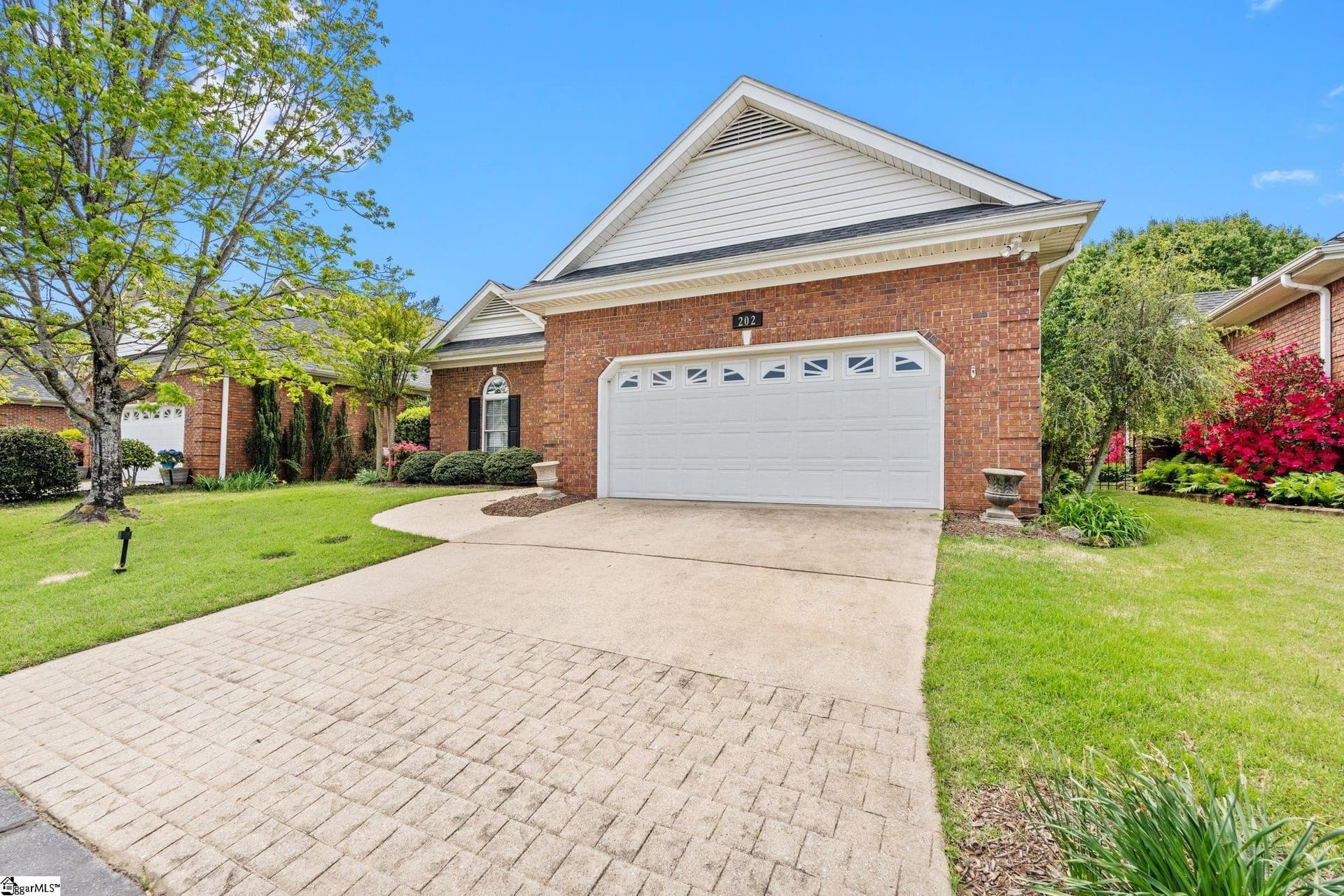 Property image 2 at 202 Greenview Circle, Greenville, SC 29609