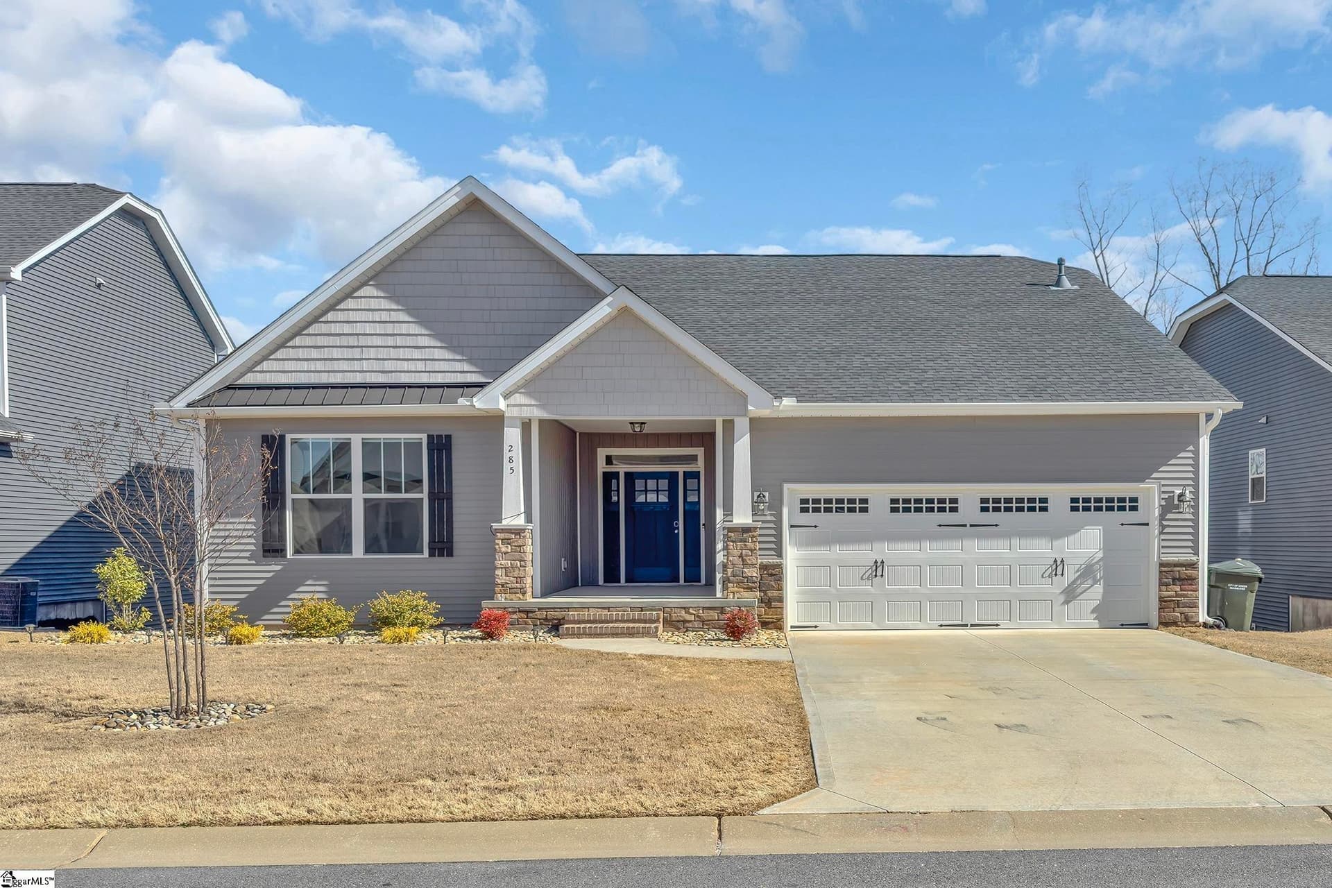 285 Foxbank Circle