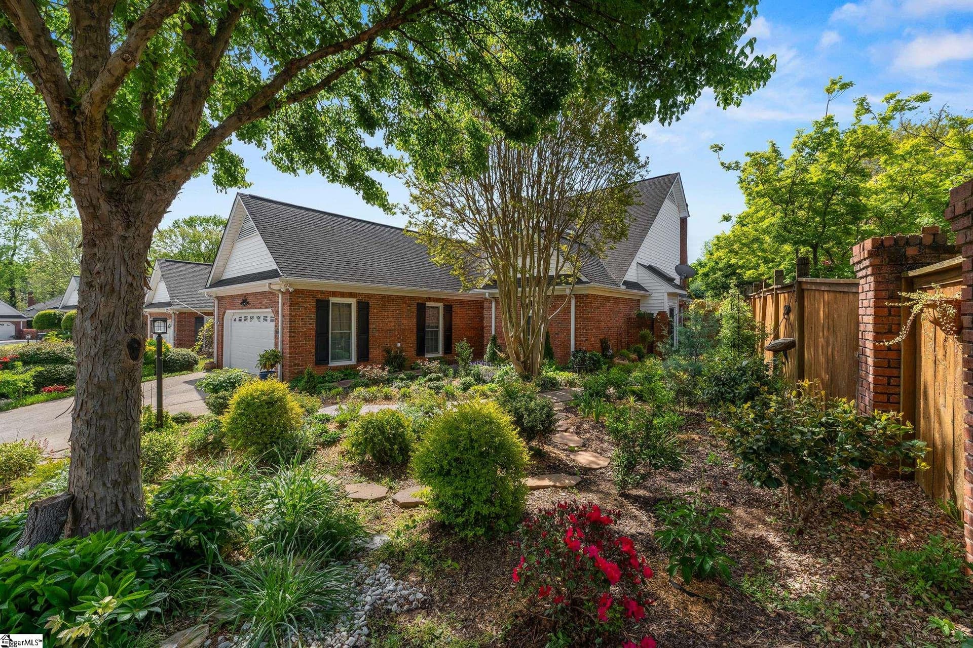 Property image 4 at 231 Greenview Circle, Greenville, SC 29609