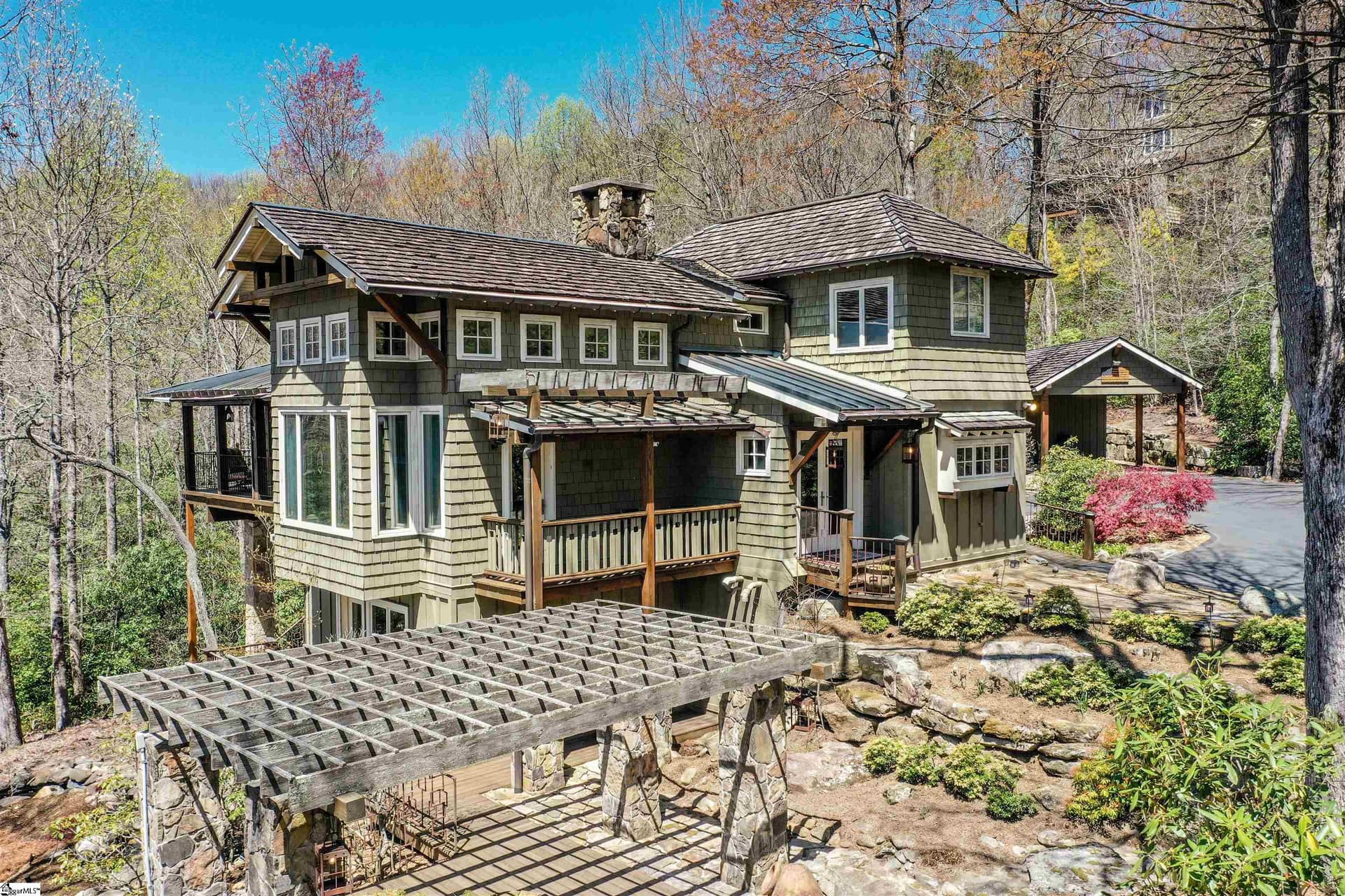 Cliff Ridge at Caesars Head, Cleveland Community