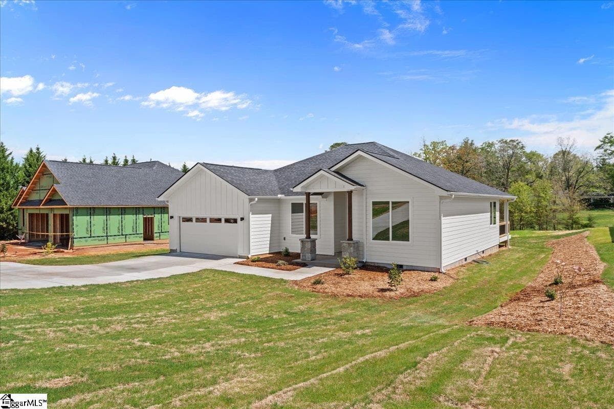 Property image 4 at 204 Tot Howell Road, Greer, SC 29651