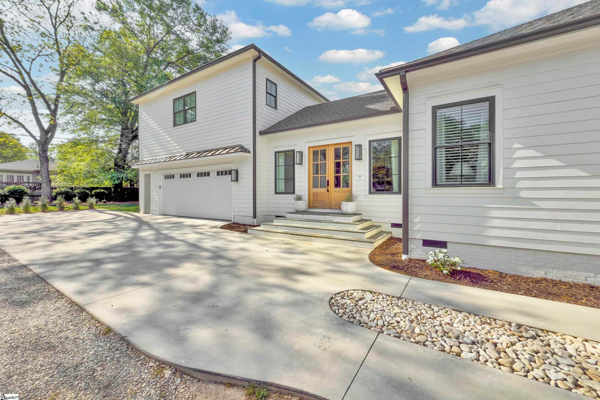 Property image 3 at 117 W Faris Road, Greenville, SC 29605