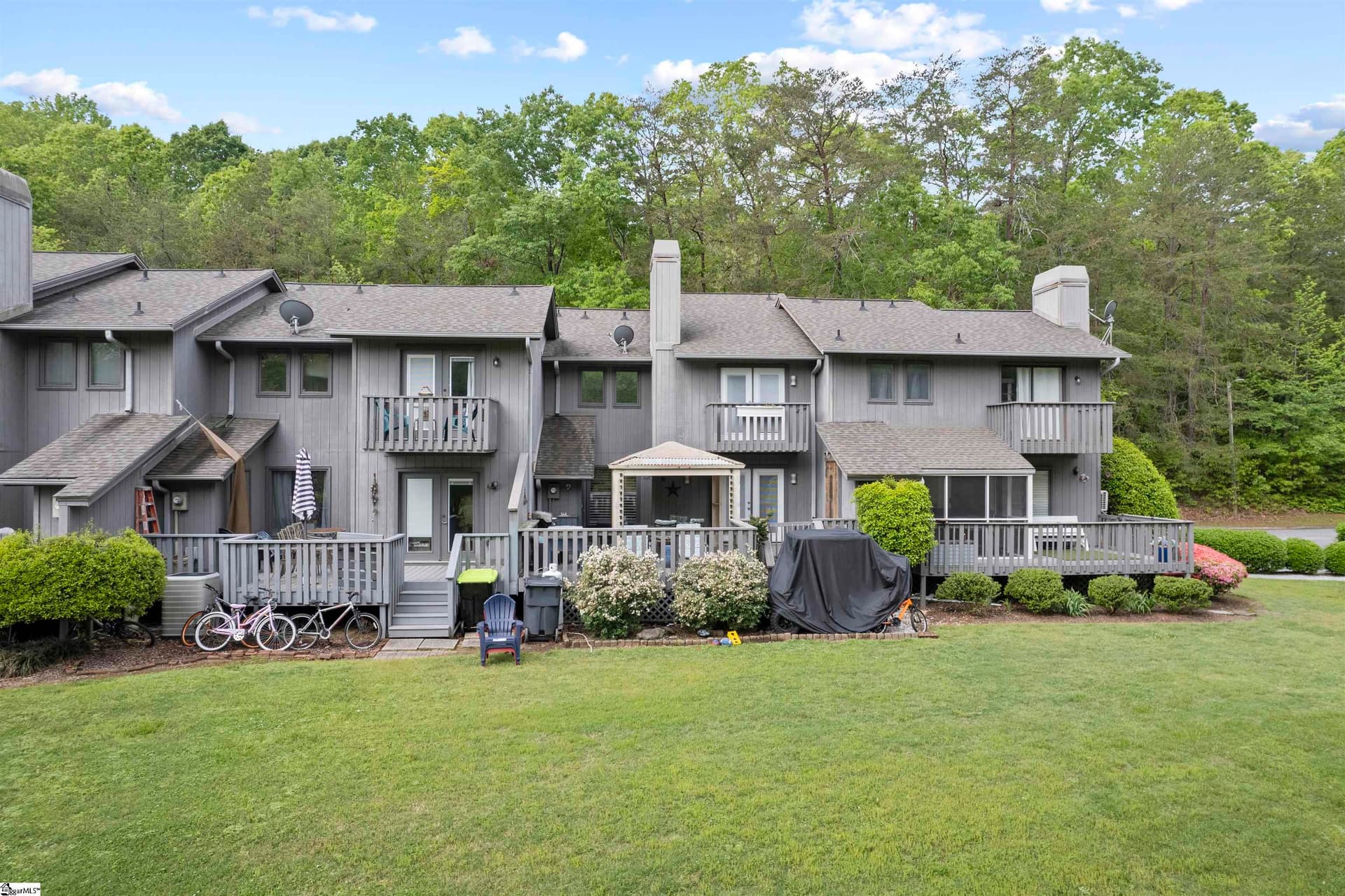 Property image 3 at 2 Graystone Way, Taylors, SC 29687